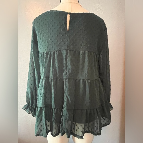 Pretty Garden Green Long Sleeve Tiered Baby doll Style Top Sz Medium - Picture 3 of 8